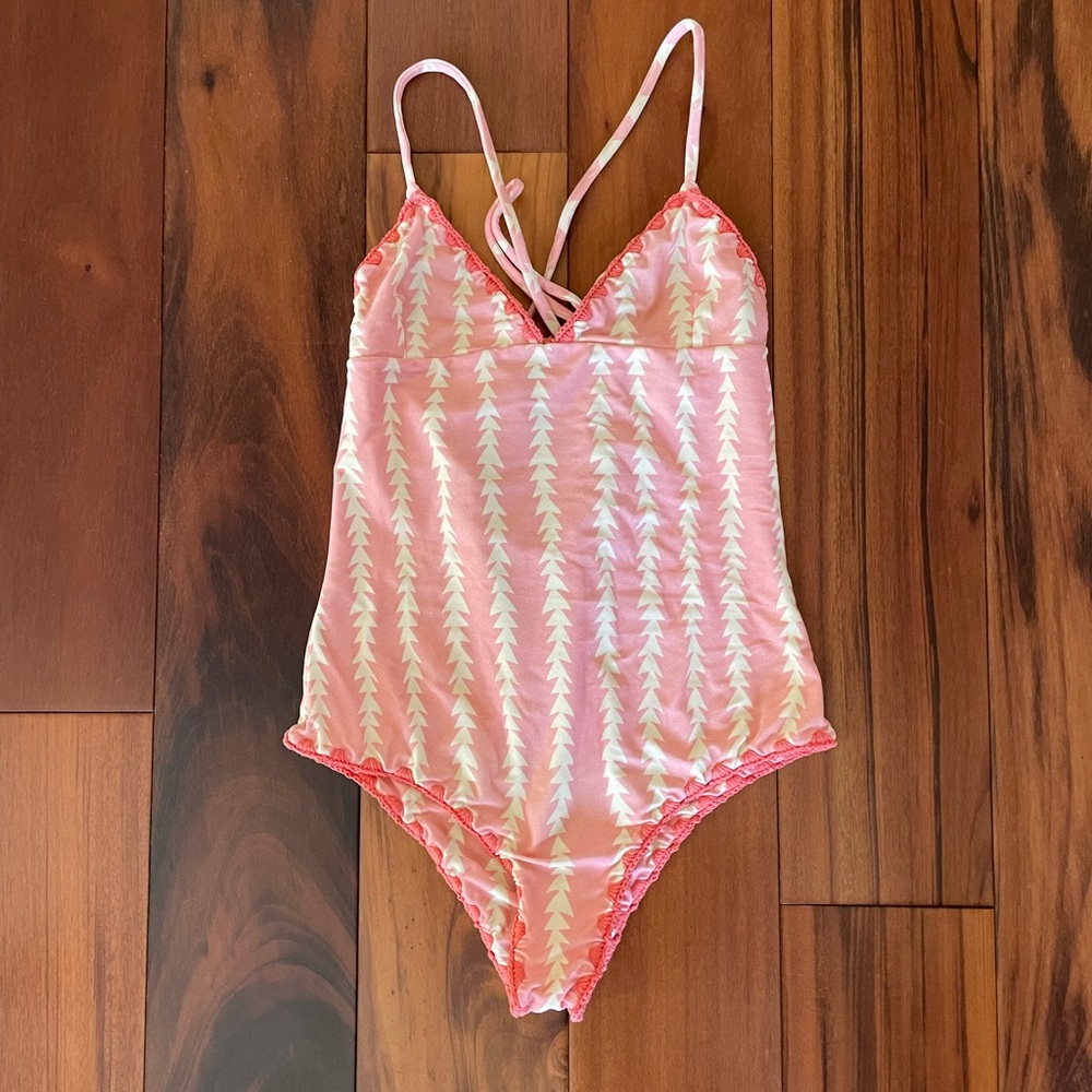 Posh Pua Pink and White One Piece